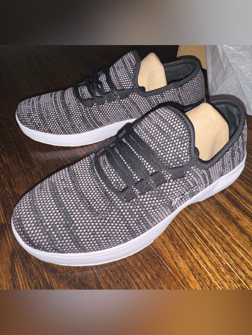 Women’s Lightweight Knit Strikeforce bowling Slip-On Sneakers - Black/Gray